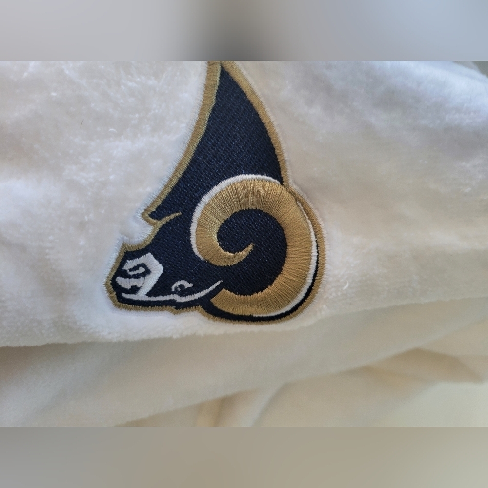 NFL Rams Velour Shawl White Robe OS - Picture 8 of 10